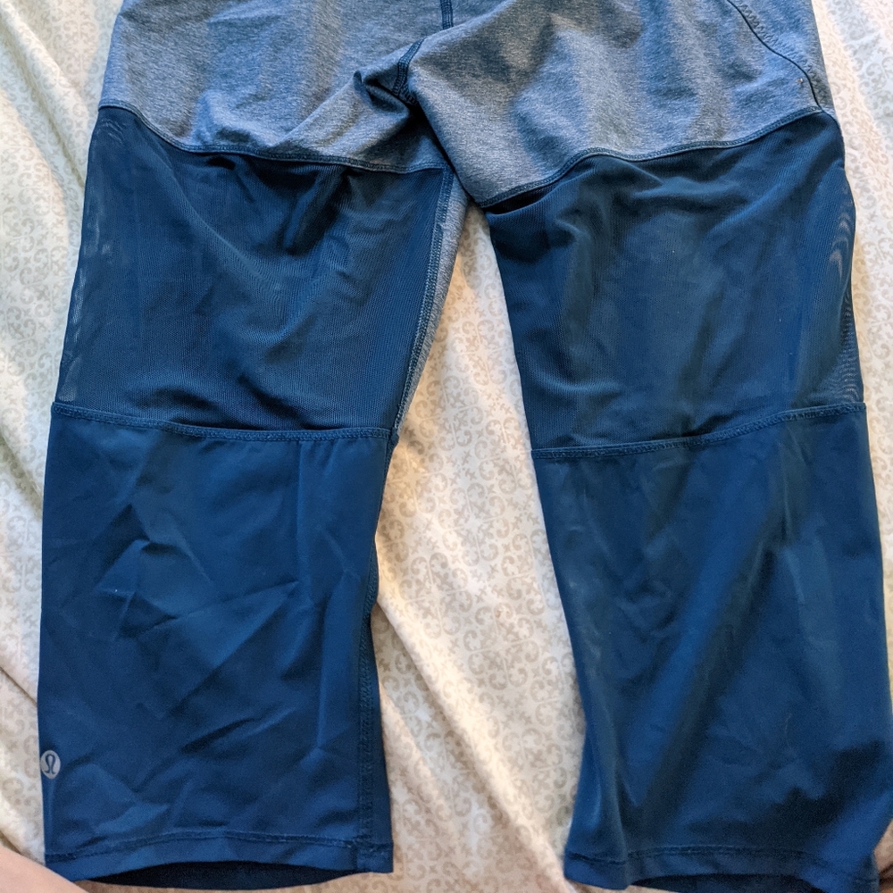 Lululemon mesh athletic crop - Picture 2 of 5